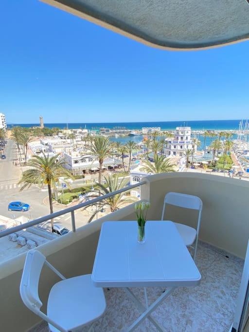 Lovely 1 Bedroom Apartment With Sea Views And Pool Estepona Extérieur photo