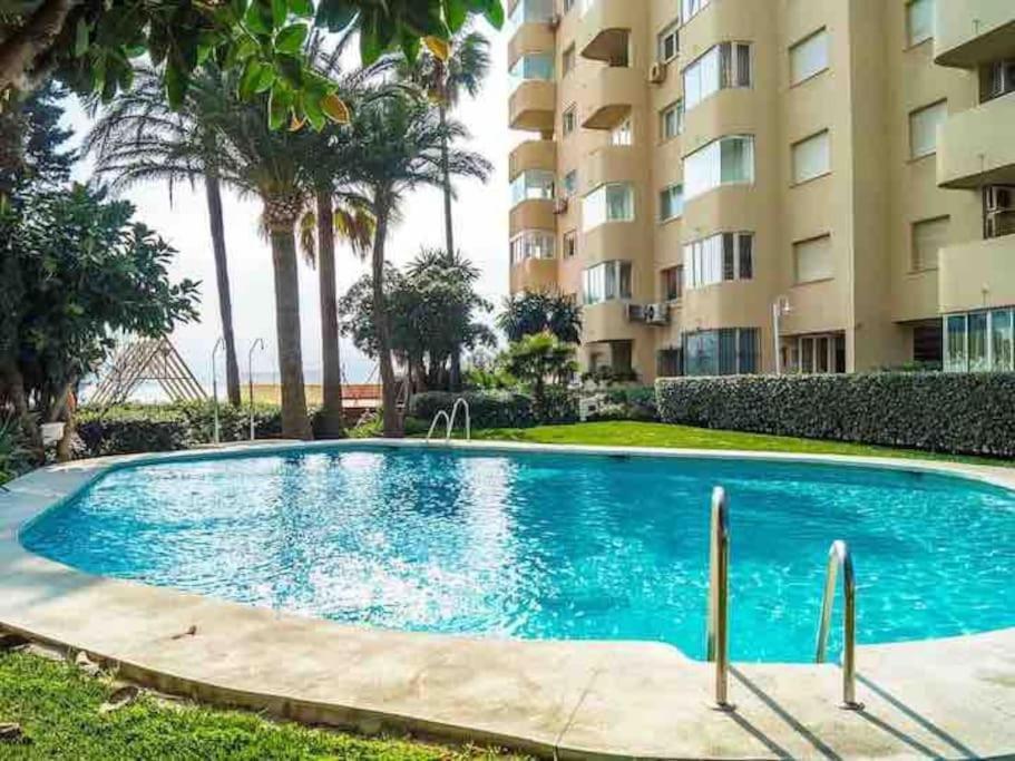 Lovely 1 Bedroom Apartment With Sea Views And Pool Estepona Extérieur photo