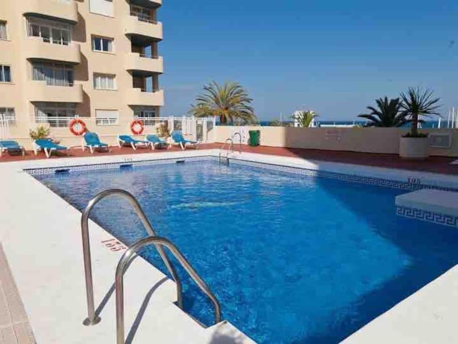 Lovely 1 Bedroom Apartment With Sea Views And Pool Estepona Extérieur photo
